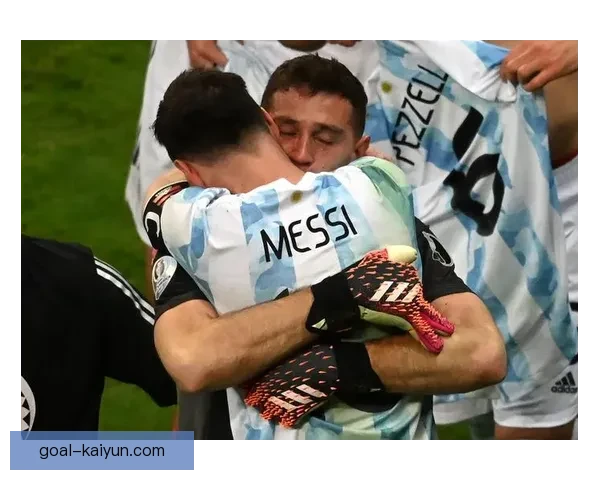 斯卡洛尼技术理念在阿根廷国家队反映出持续提升的战术执行力与团队默契。