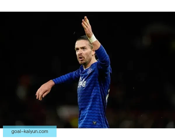 英超埃弗顿续约卡尔弗特-勒温，表现稳健期待新赛季贡献更多进球